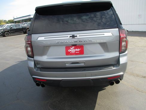 Used 2023 Chevrolet Suburban High Country image 6