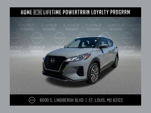 Used 2023 Nissan Kicks SV FWD image 1