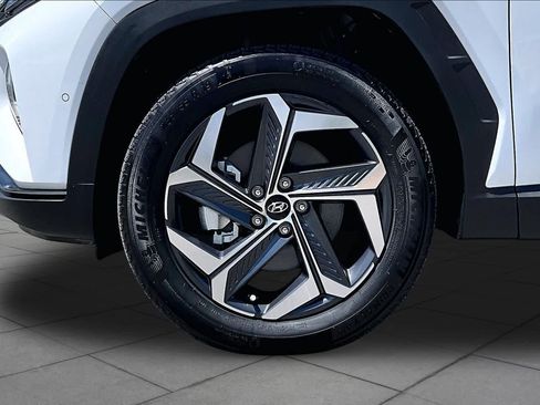 Used 2024 Hyundai Tucson Limited AWD/4WD image 11