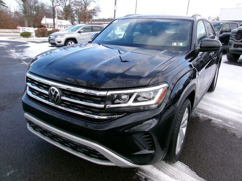 Used 2023 Volkswagen Atlas Cross Sport SE image 4