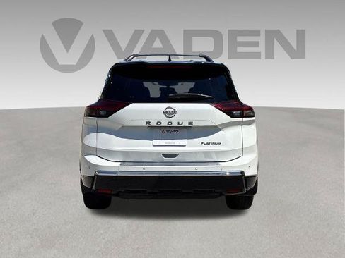 Certified 2024 Nissan Rogue Platinum w/ Platinum Premium Package FWD image 30