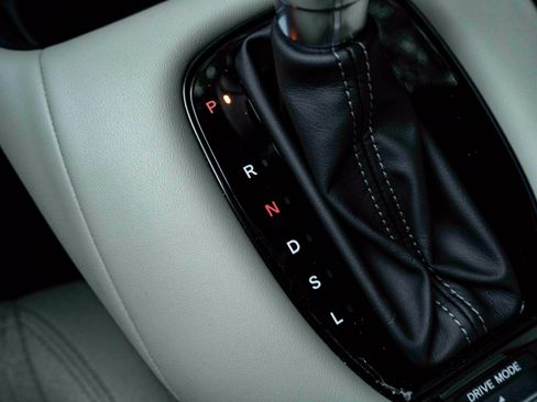 Certified 2026 Honda HR-V LX image 30