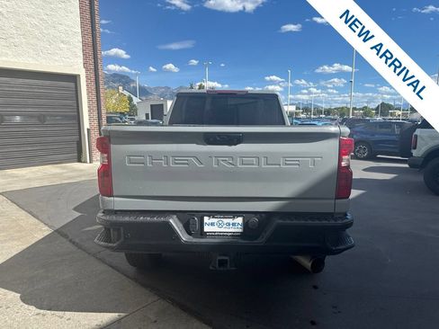 Used 2025 Chevrolet Silverado 2500 Custom w/ Custom Value Package AWD/4WD image 6