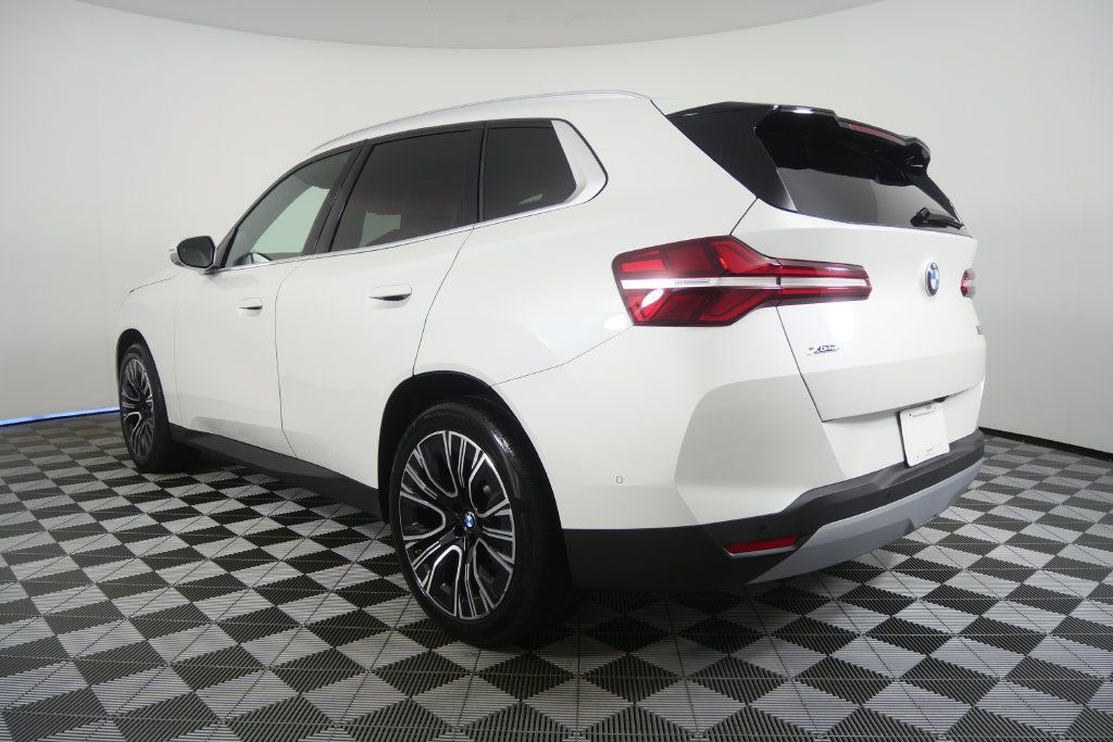 Certified 2025 BMW X3 xDrive30i AWD/4WD image 6