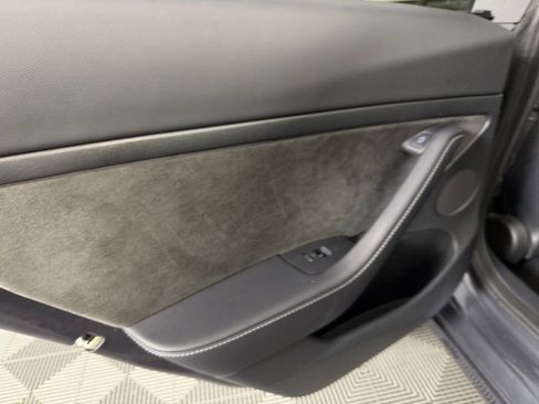 Used 2023 Tesla Model 3 Performance image 27