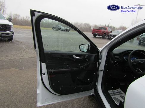 Used 2023 Ford Escape ST-Line Select w/ Tech Pack #2 AWD/4WD image 23