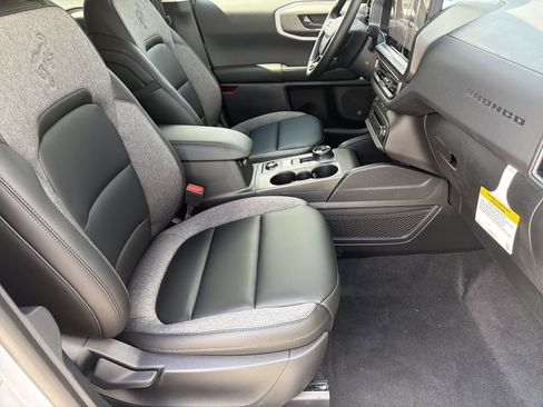 Used 2025 Ford Bronco Big Bend AWD/4WD image 13