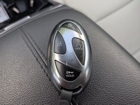Used 2025 Hyundai Santa Cruz Limited AWD/4WD image 30
