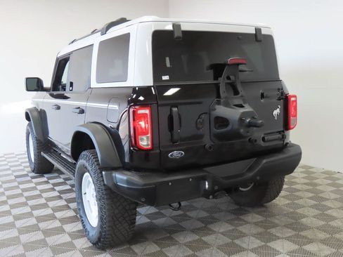 Used 2023 Ford Bronco Heritage Edition AWD/4WD image 3