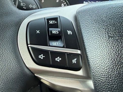 Used 2023 Ford Explorer XLT w/ Equipment Group 202A image 15