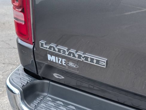 Used 2023 RAM 1500 Laramie AWD/4WD image 23