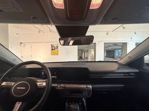 Used 2025 Hyundai Kona SEL image 33