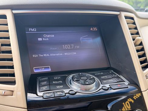 Used 2014 INFINITI QX70 AWD w/ Premium Package image 26