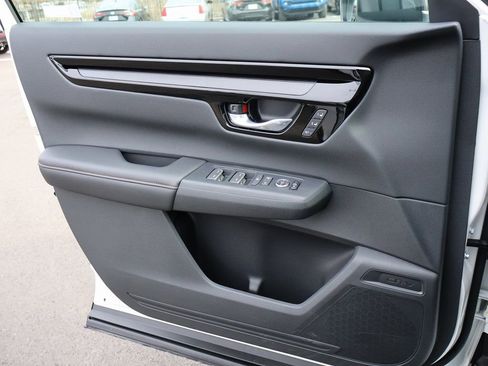 Certified 2026 Honda CR-V Sport Touring image 32