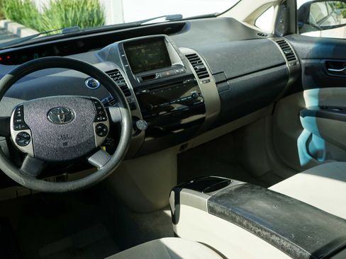 Used 2007 Toyota Prius FWD image 29