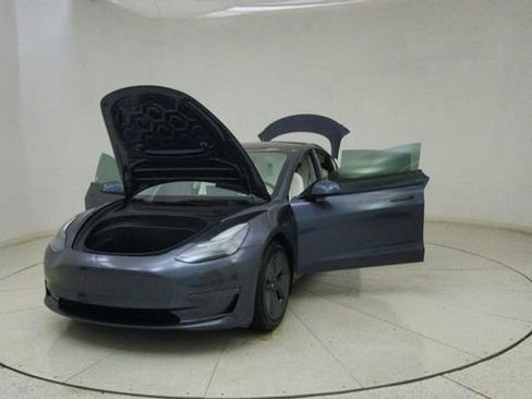 Used 2023 Tesla Model 3 Standard Range image 69