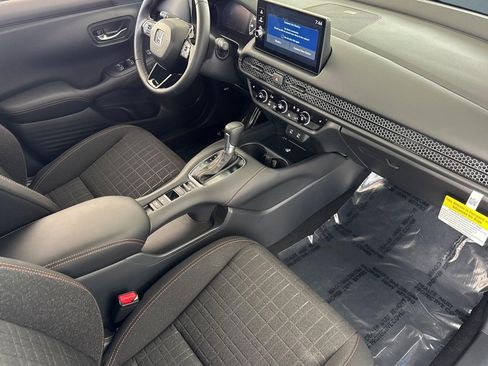 Certified 2026 Honda HR-V Sport image 33