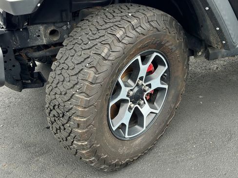 Used 2021 Jeep Wrangler Unlimited Rubicon AWD/4WD image 9