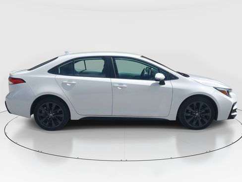 Certified 2024 Toyota Corolla SE FWD image 2