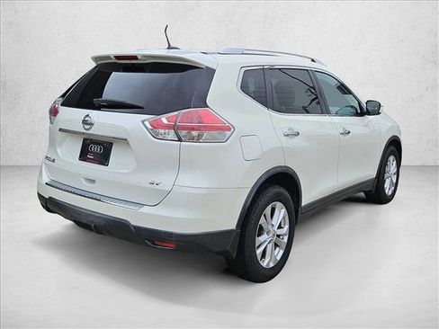 Used 2016 Nissan Rogue SV FWD image 3