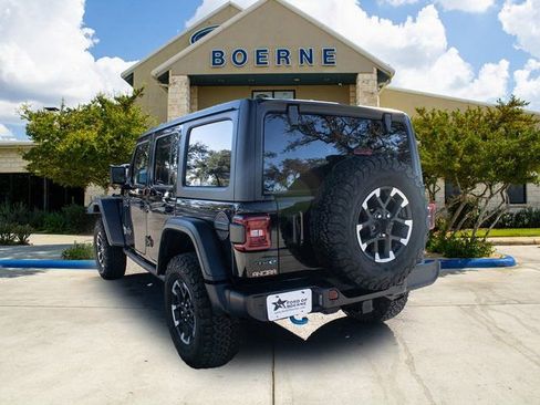 Used 2025 Jeep Wrangler Unlimited Rubicon 4xe w/ Safety Group AWD/4WD image 3