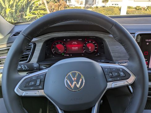 New 2026 Volkswagen Atlas SEL Premium R-Line AWD/4WD image 30