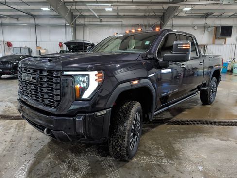 Used 2024 GMC Sierra 3500 Denali Ultimate image 6