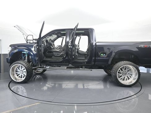 Used 2022 Ford F350 Platinum AWD/4WD image 82