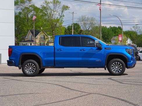 Used 2023 GMC Sierra 1500 AT4 w/ Technology Package AWD/4WD image 2