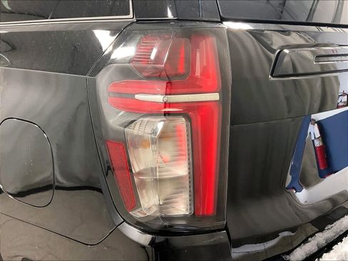 Used 2023 Chevrolet Tahoe Z71 w/ Luxury Package image 35