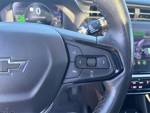 Used 2022 Chevrolet Bolt EUV Premier w/ Sun & Sound Package image 23