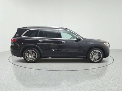 Certified 2026 Mercedes-Benz GLS 450 4MATIC image 4