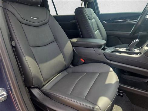 Used 2024 Cadillac XT6 Premium Luxury image 22