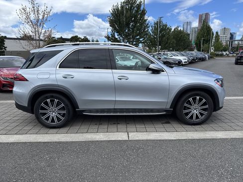 Used 2025 Mercedes-Benz GLE 350 4MATIC image 4