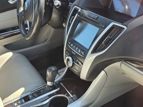 Used 2015 Acura TLX w/ Technology Package FWD image 14