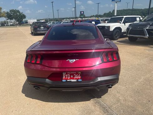 Used 2025 Ford Mustang Premium RWD image 4