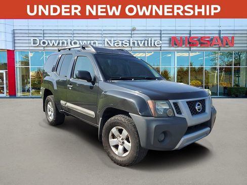 Used 2015 Nissan Xterra X RWD image 1