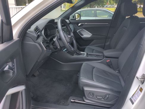 Used 2021 Audi Q3 2.0T Premium w/ Convenience Package AWD/4WD image 16