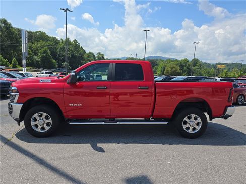 Used 2026 RAM 2500 Big Horn AWD/4WD image 6