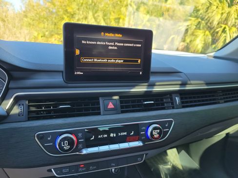 Used 2019 Audi A4 2.0T Premium image 22