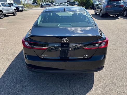 Used 2025 Toyota Camry LE FWD image 6