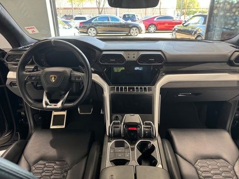 Used 2020 Lamborghini Urus image 7