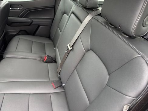 Certified 2025 GMC Canyon Elevation w/ Convenience Package AWD/4WD image 9