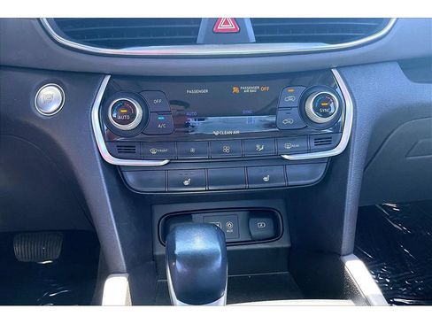 Used 2019 Hyundai Santa Fe Limited AWD/4WD image 15