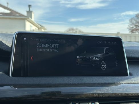 Used 2018 BMW X5 xDrive40e w/ M Sport Package image 44