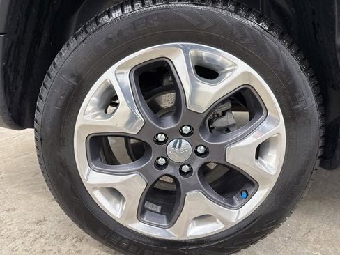 Used 2020 Jeep Compass Limited image 11