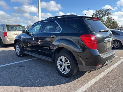 Used 2011 Chevrolet Equinox LT w/ Driver Convenience Package image 2