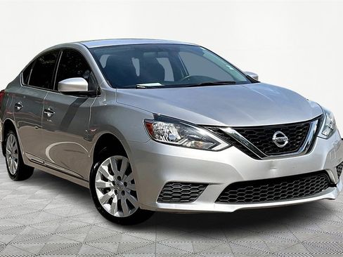 Used 2016 Nissan Sentra SV image 1