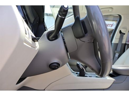 Used 2020 Cadillac XT6 Premium Luxury FWD image 33