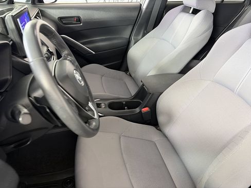 Used 2024 Toyota Corolla Cross AWD Hybrid w/ Moonroof Package image 20